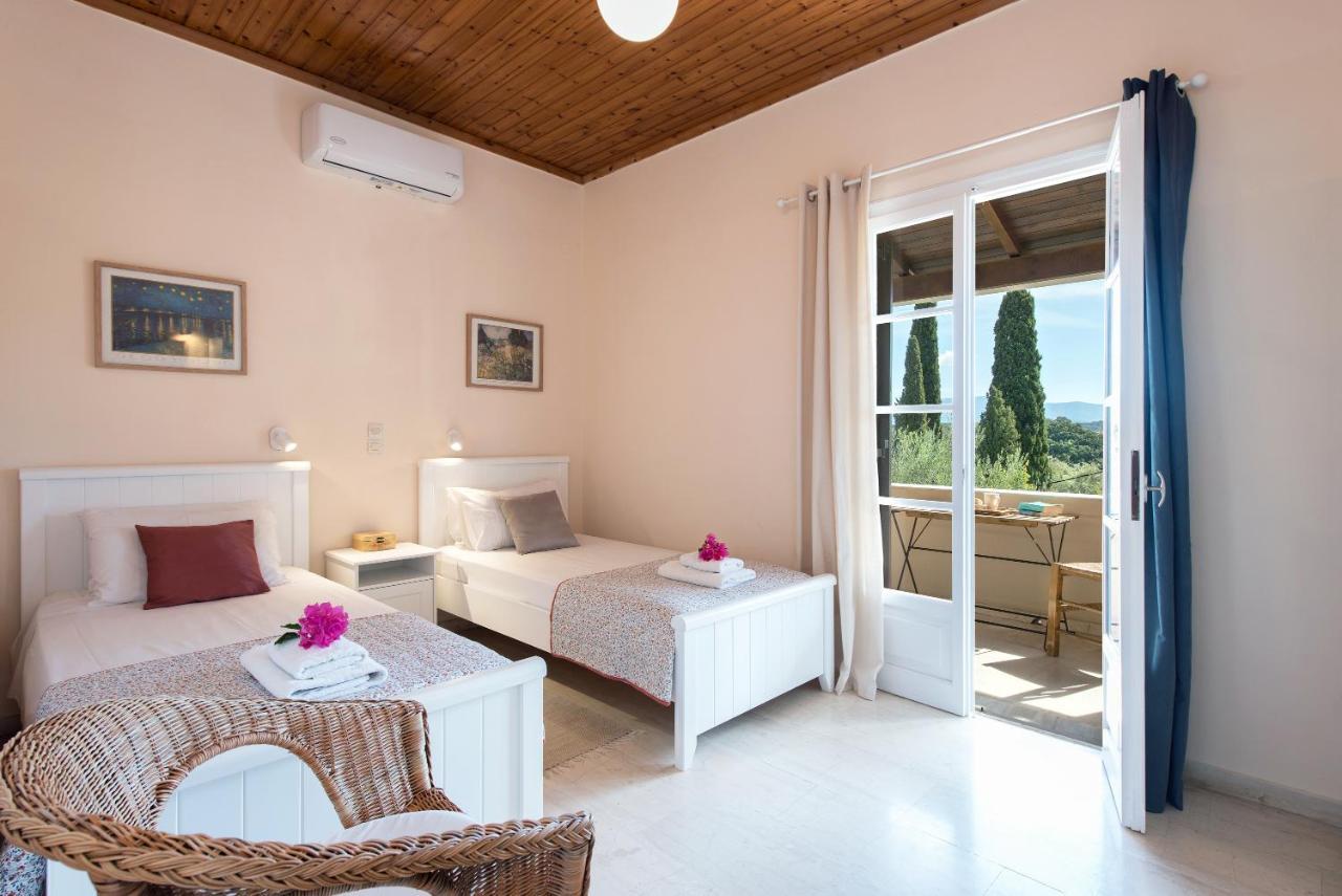 Villa Lofos Kassiopi Ngoại thất bức ảnh