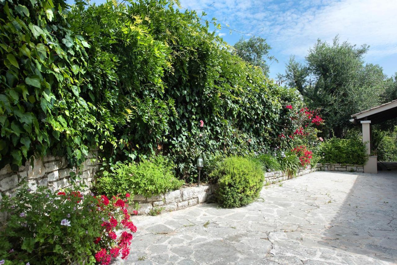 Villa Lofos Kassiopi Ngoại thất bức ảnh