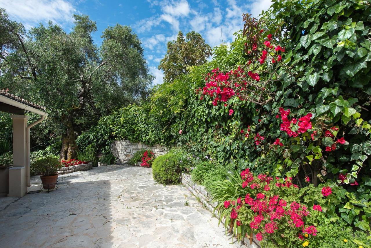 Villa Lofos Kassiopi Ngoại thất bức ảnh