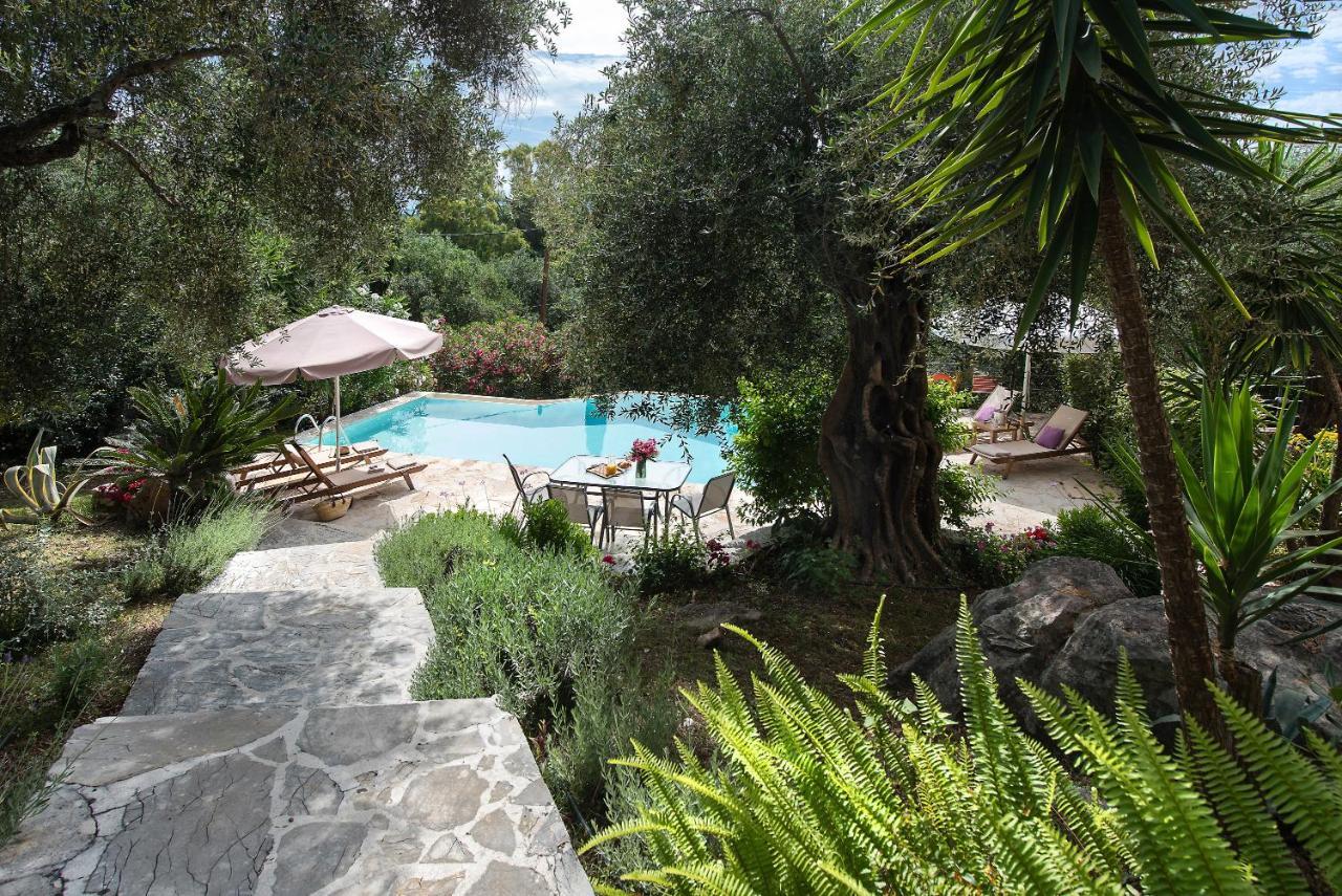Villa Lofos Kassiopi Ngoại thất bức ảnh